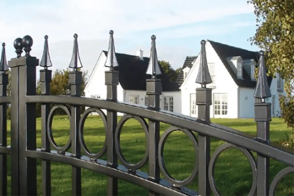 Iron Custom | Custom Iron Gates, Fences & Security Solutions LA 37